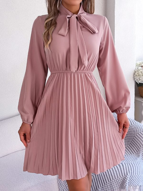 Elegant Tied Waist Pleated Dress