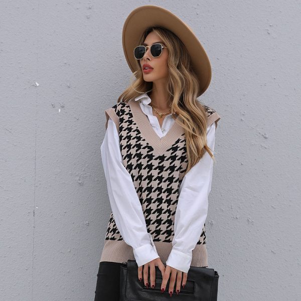 Mid-Length Houndstooth Sweater