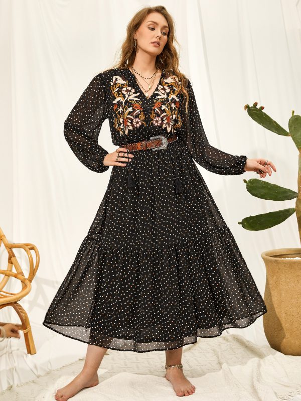 Plus Size V-Neck Polka Dot Embroidered Lantern Sleeve Dress