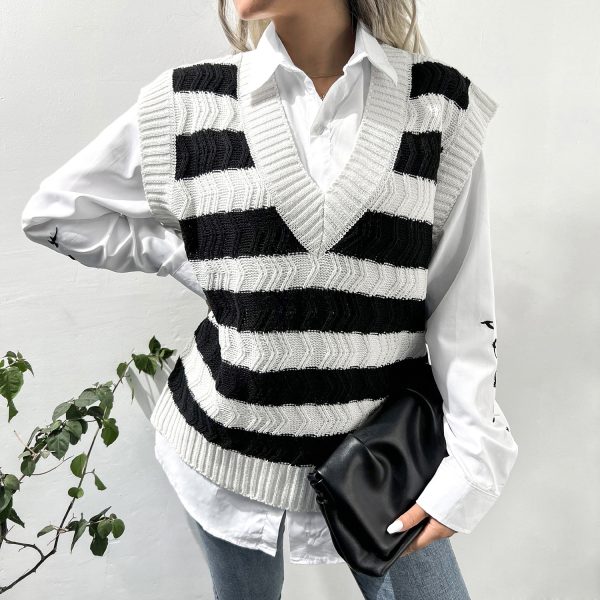 V-Neck Striped Knitted Vest for Autumn/Winter