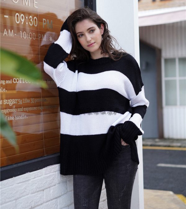 Autumn Arrival round Neck Striped Sweater