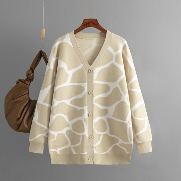 Jacquard V-Neck Sweater Coat: Winter Chic