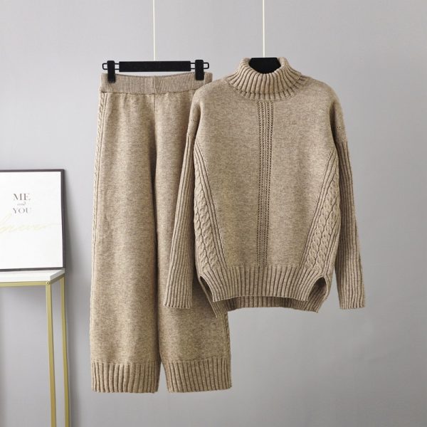 Turtleneck Pullover Set: Winter Casual Chic