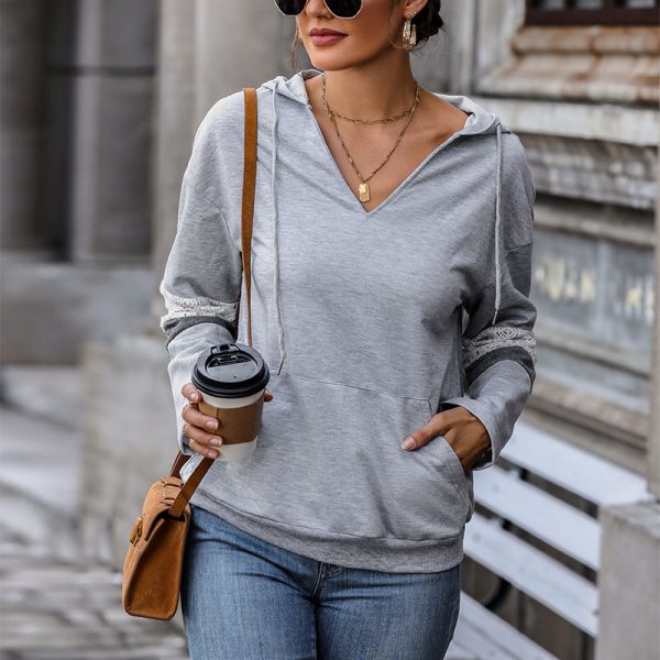 Women's Long-Sleeved Hooded Sweater