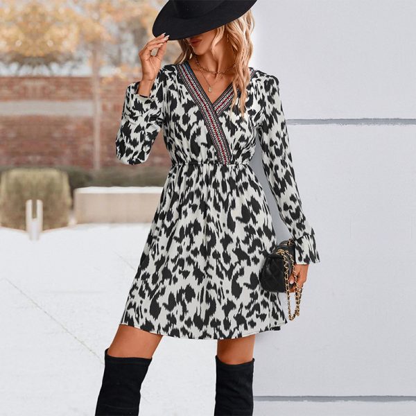 Chic Leopard Print Dress