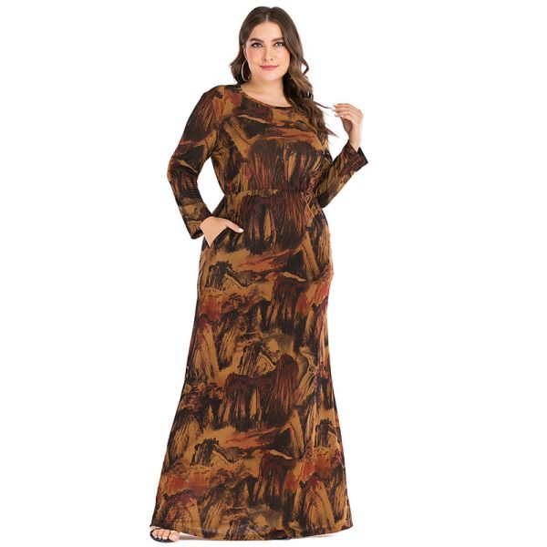 Plus Size Round Neck Vintage Floral Print Long Sleeves Pocket Maxi Dress