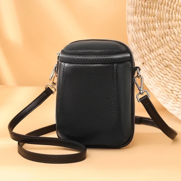 100% cowhide Solid Color Casual Single Shoulder Crossbody Bag