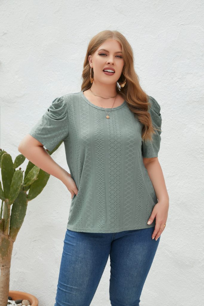 Plus Size Loose-Fitting Casual T-shirt for Women: Round Neck Short Sleeve Office Top, Perfect for Spring/Summer